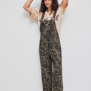 DENIM LEOPARD POCKET BUCKLE UP WIDE LEG OVERSIZED JUMPSUIT